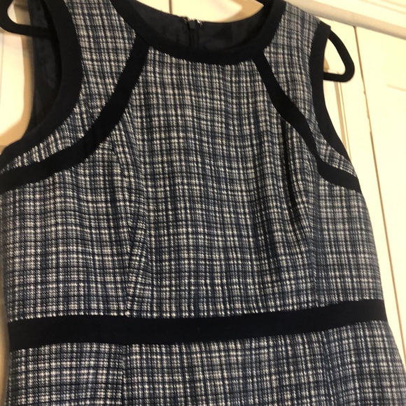 Talbots Tweed Sleeveless Sheath Dress cotton/linen blend navy SZ 10 - Picture 2 of 6